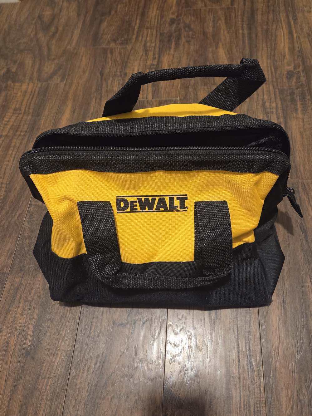 Dewalt Small Tool Bag Black And Yellow